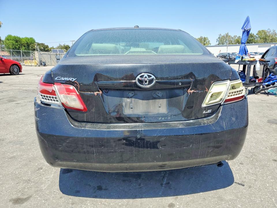 55632276 :رقم المزاد ، 4T4BF3EK4BR118617 vin ، 2011 Toyota Camry مزاد بيع