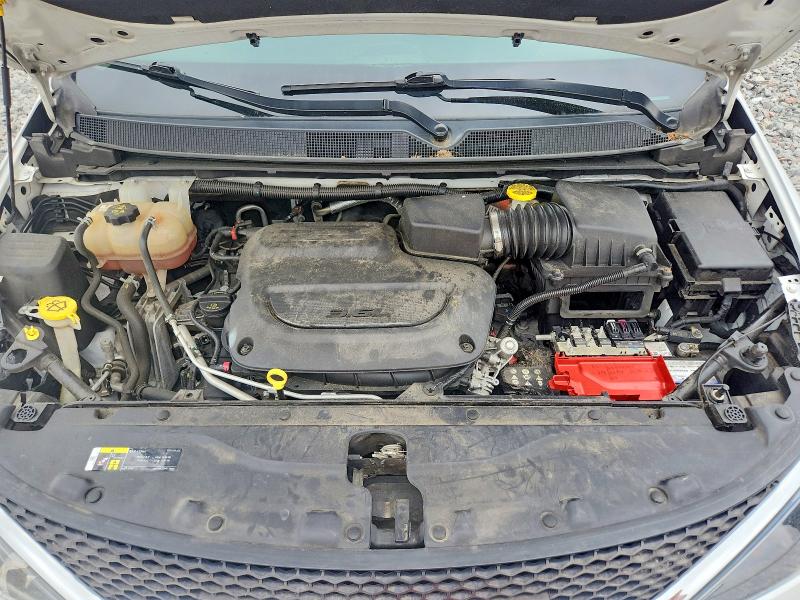 85450395 :رقم المزاد ، 2C4RC1DG8MR555074 vin ، 2021 Chrysler Voyager مزاد بيع