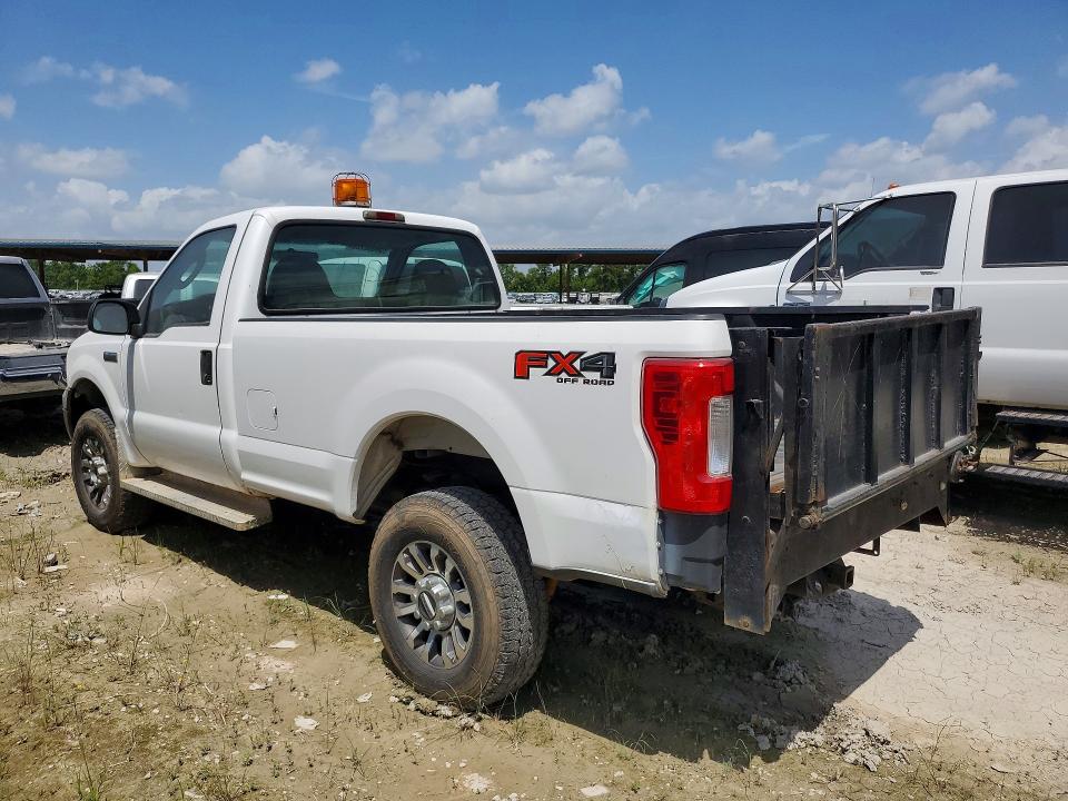58062726 :رقم المزاد ، 1FTWF31505ED06811 vin ، 2005 Ford F350 مزاد بيع