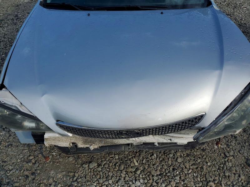 57677886 :رقم المزاد ، 4T1BE32K15U092242 vin ، 2005 Toyota Camry مزاد بيع