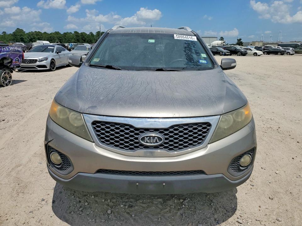 2011 Kia Sorento მანქანა იყიდება აუქციონზე, vin: 5XYKT3A18BG043586, აუქციონის ნომერი: 58994616