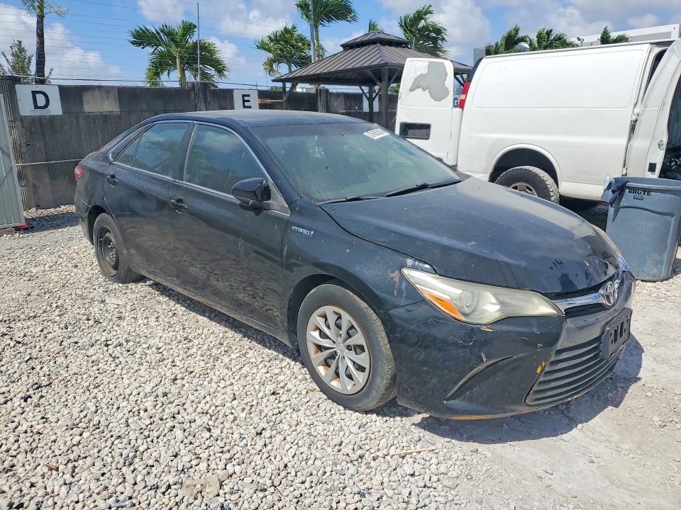 2015 Toyota Camry Hybrid მანქანა იყიდება აუქციონზე, vin: 4T1BD1FK0FU150036, აუქციონის ნომერი: 57685386