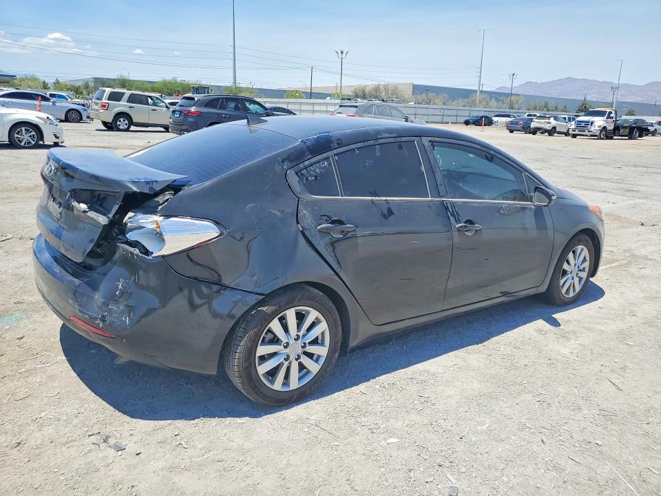 2015 Kia Forte მანქანა იყიდება აუქციონზე, vin: KNAFX4A6XF5383941, აუქციონის ნომერი: 57876056