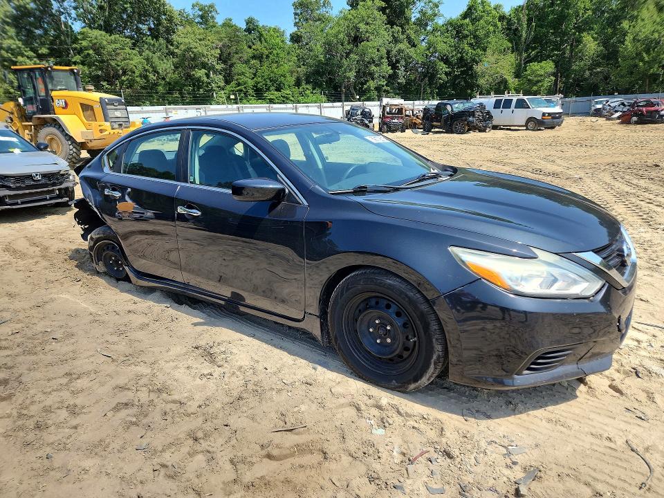 Продаж на аукціоні авто 2017 Nissan Altima, vin: 1N4AL3AP0HC274193, номер лоту: 59172616