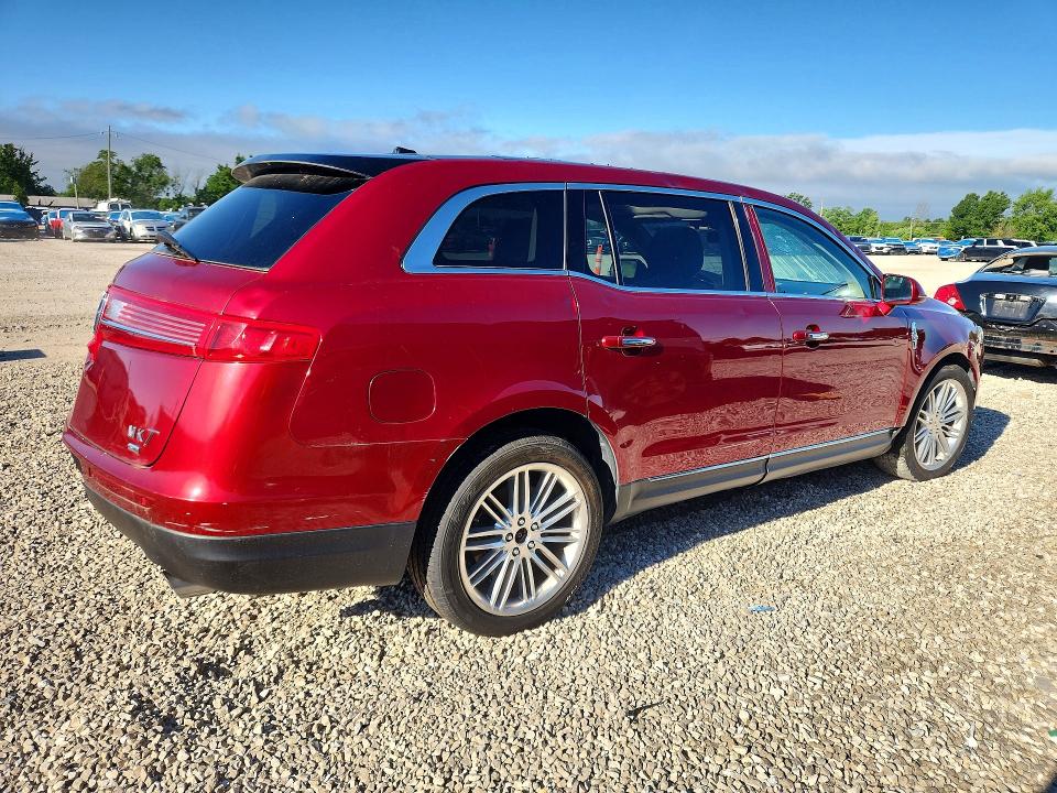Продаж на аукціоні авто 2018 Lincoln Mkt, vin: 2LMHJ5AT7JBL00706, номер лоту: 58391766
