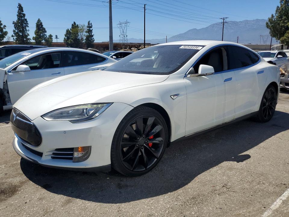 Продажа на аукционе авто 2013 Tesla Model S, vin: 5YJSA1CPXDFP28193, номер лота: 56949336