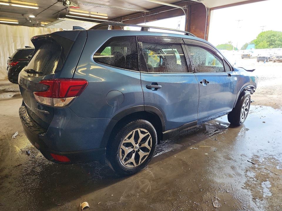 2019 Subaru Forester მანქანა იყიდება აუქციონზე, vin: JF2SKAEC9KH584142, აუქციონის ნომერი: 57569926