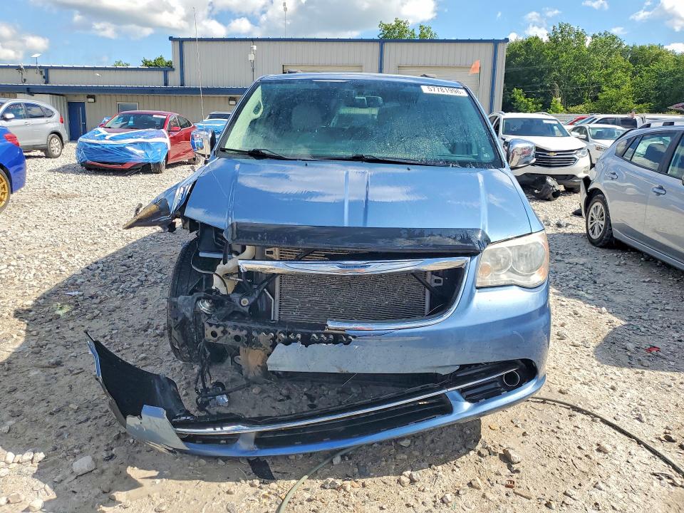 57781996 :رقم المزاد ، 2A4RR8DG9BR784765 vin ، 2011 Chrysler Town & Country مزاد بيع