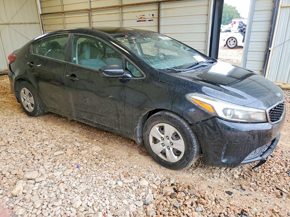 2017 Kia Forte მანქანა იყიდება აუქციონზე, vin: 3KPFL4A76HE135667, აუქციონის ნომერი: 58995756