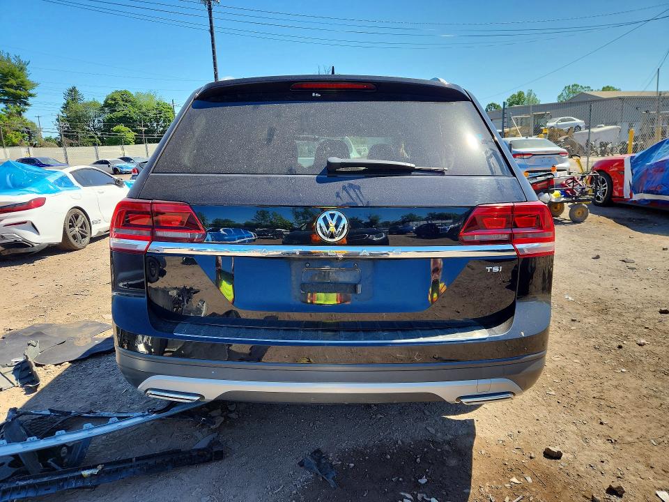 2018 Volkswagen Atlas მანქანა იყიდება აუქციონზე, vin: 1V2AP2CA3JC538335, აუქციონის ნომერი: 55314576