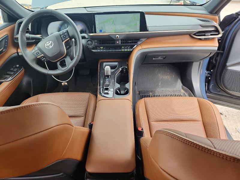 Продажа на аукционе авто 2025 Toyota Crown Signia, vin: JTDACAAJ1S3030361, номер лота: 54868046