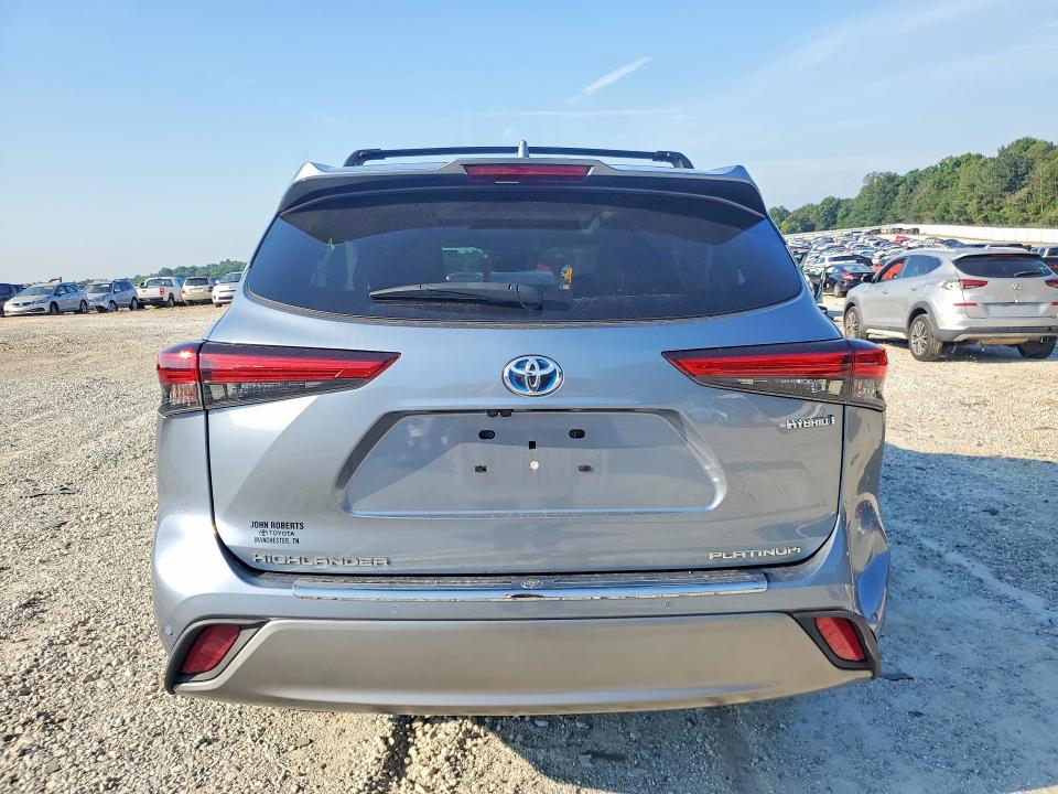 Auction sale of the 2022 Toyota Highlander, vin: 5TDEBRCH4NS076525, lot number: 57163156