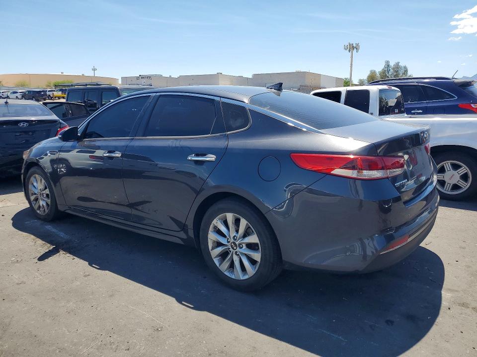 2017 Kia Optima მანქანა იყიდება აუქციონზე, vin: 5XXGT4L36HG122228, აუქციონის ნომერი: 57607306
