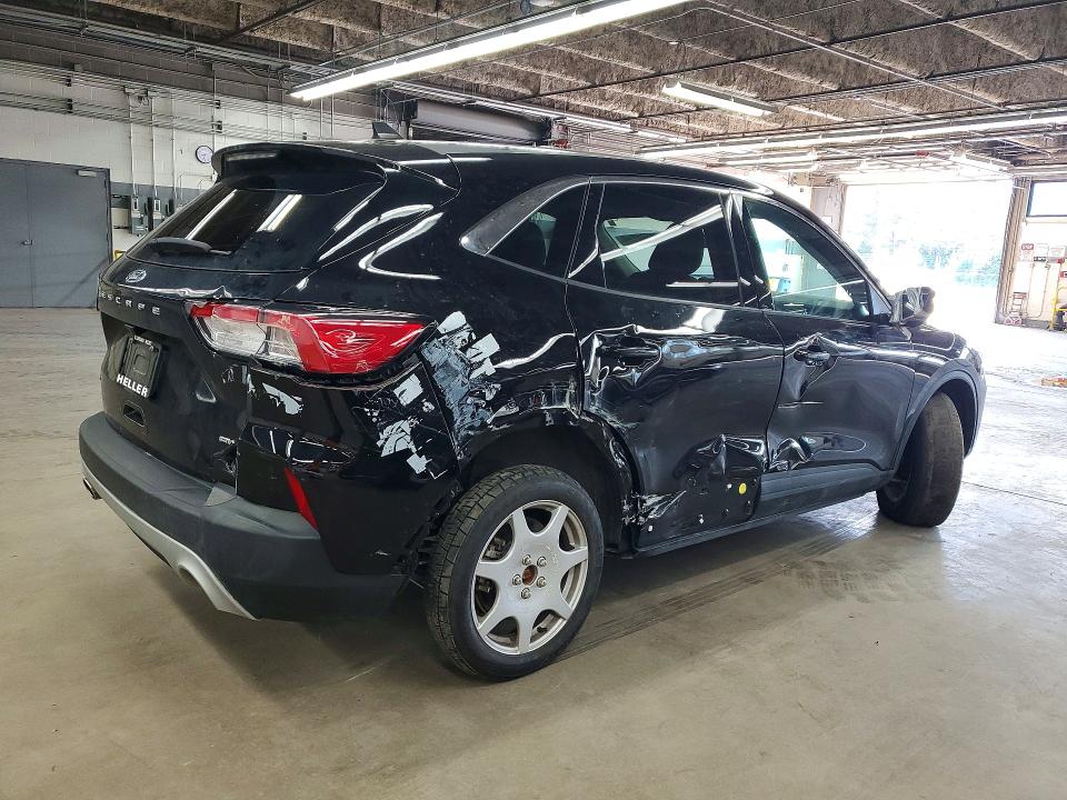 Продажа на аукционе авто 2022 Ford Escape, vin: 1FMCU9G60NUA82890, номер лота: 58291116