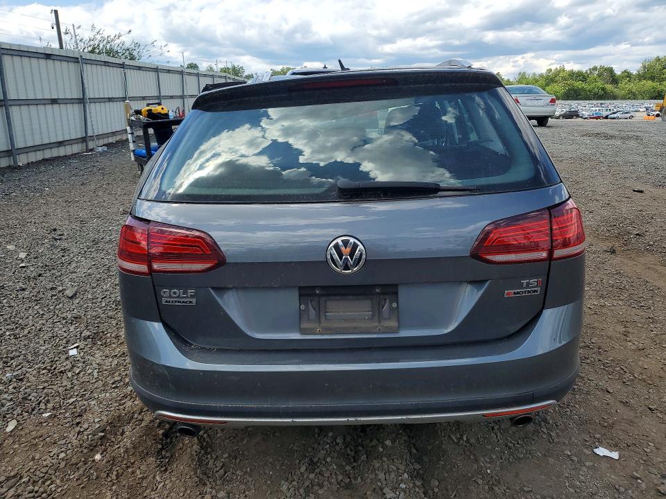 2018 Volkswagen Golf Alltrack მანქანა იყიდება აუქციონზე, vin: 3VWH17AU1JM766289, აუქციონის ნომერი: 57823106