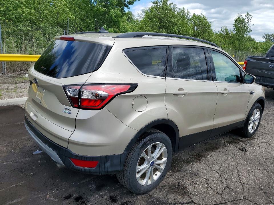 2018 Ford Escape მანქანა იყიდება აუქციონზე, vin: 1FMCU9HD3JUA40947, აუქციონის ნომერი: 57892096