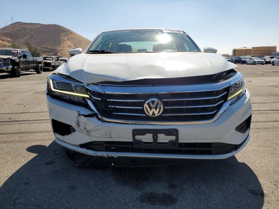 57964136 :رقم المزاد ، 1VWSA7A33MC009073 vin ، 2021 Volkswagen Passat مزاد بيع