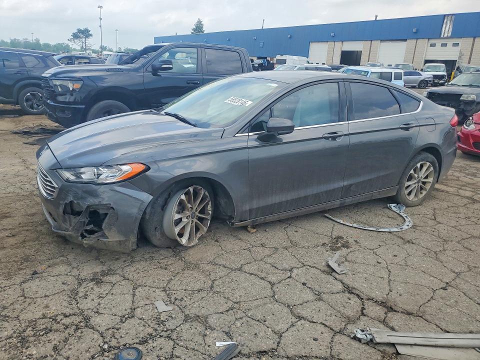 56528146 :رقم المزاد ، 3FA6P0HD8LR231056 vin ، 2020 Ford Fusion مزاد بيع