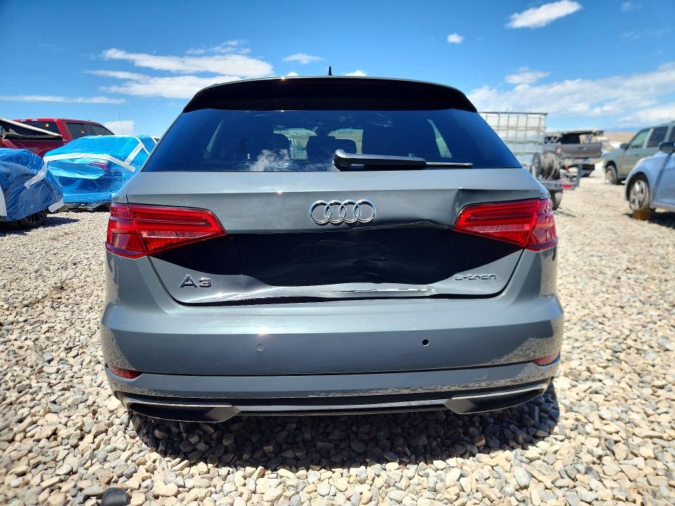 Продажа на аукционе авто 2018 Audi A3, vin: WAUSPBFF6JA057209, номер лота: 56489206