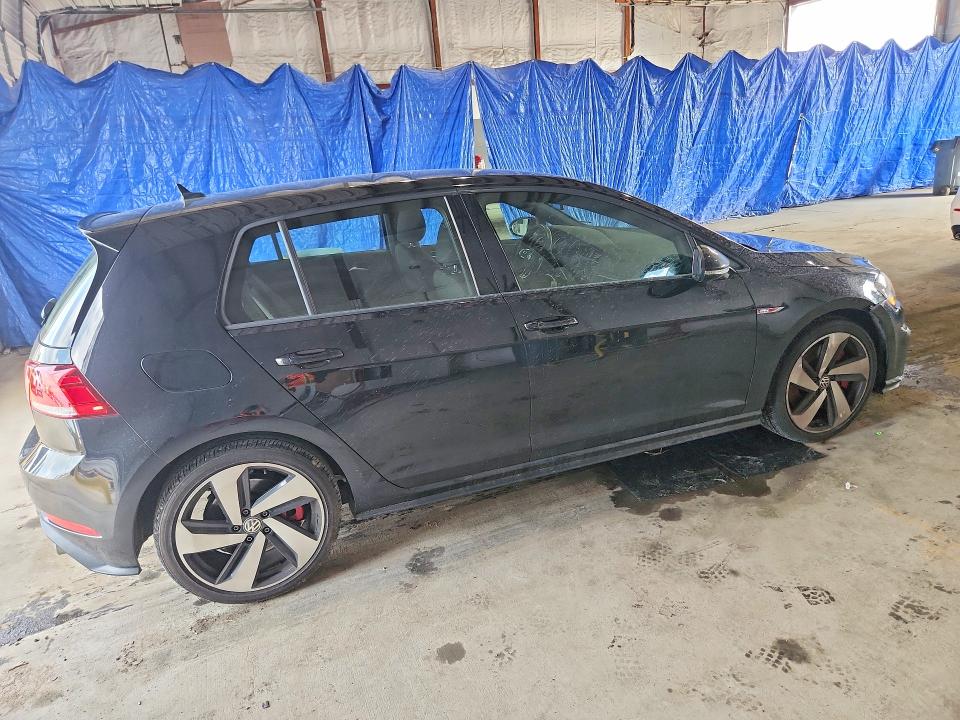 97681895 :رقم المزاد ، 3VW5T7AU3MM009847 vin ، 2021 Volkswagen Gti مزاد بيع