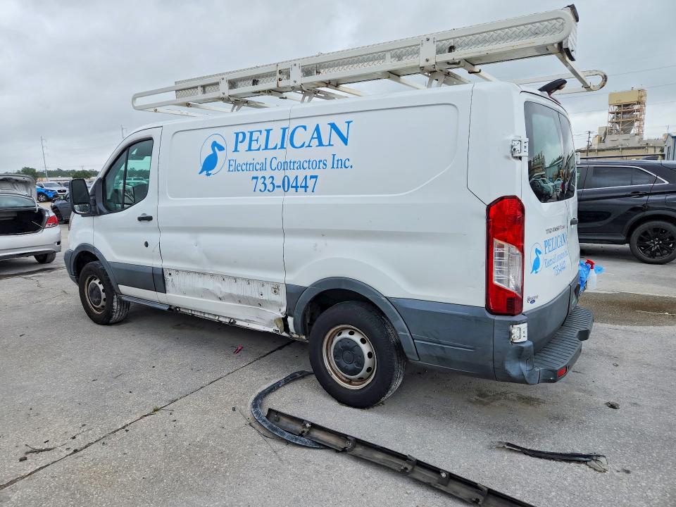 2015 Ford Transit მანქანა იყიდება აუქციონზე, vin: 1FTYR1ZM9FKA44368, აუქციონის ნომერი: 55754516