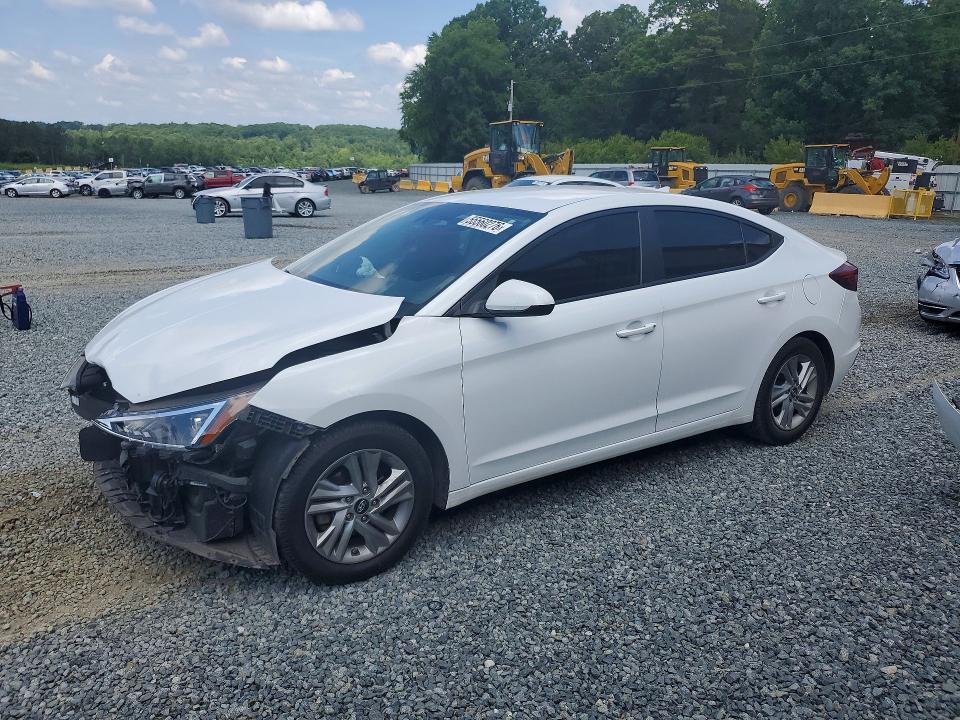 55560276 :رقم المزاد ، 5NPD84LF2LH631535 vin ، 2020 Hyundai Elantra مزاد بيع