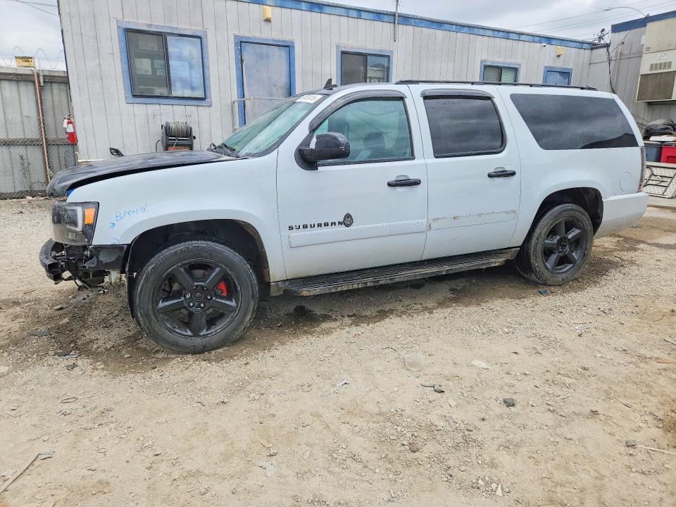 58763416 :رقم المزاد ، 1GNSKKE70DR261903 vin ، 2013 Chevrolet Suburban مزاد بيع