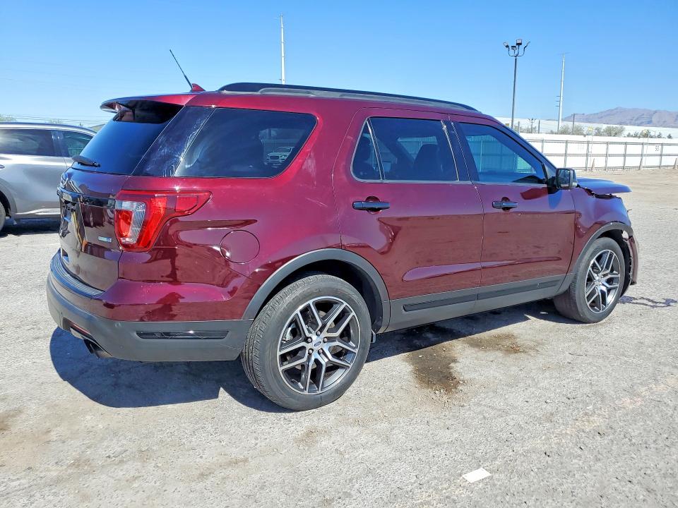 56538956 :رقم المزاد ، 1FM5K8GT7JGB79706 vin ، 2018 Ford Explorer مزاد بيع