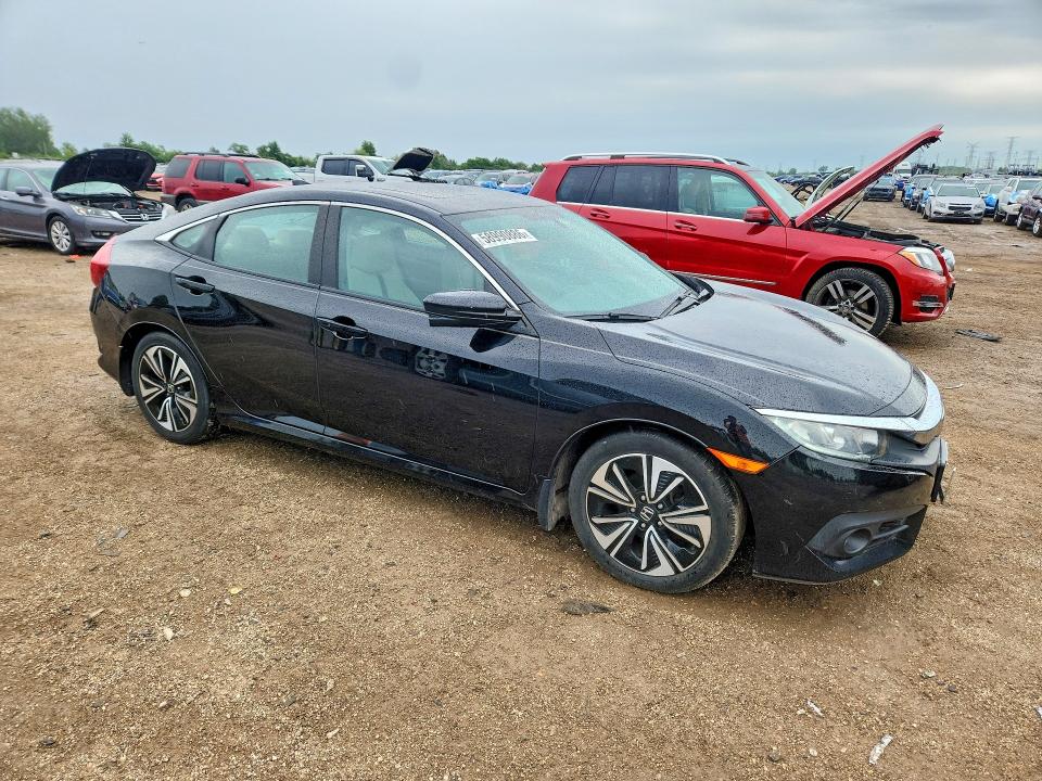 58990886 :رقم المزاد ، 19XFC1F32GE023516 vin ، 2016 Honda Civic مزاد بيع