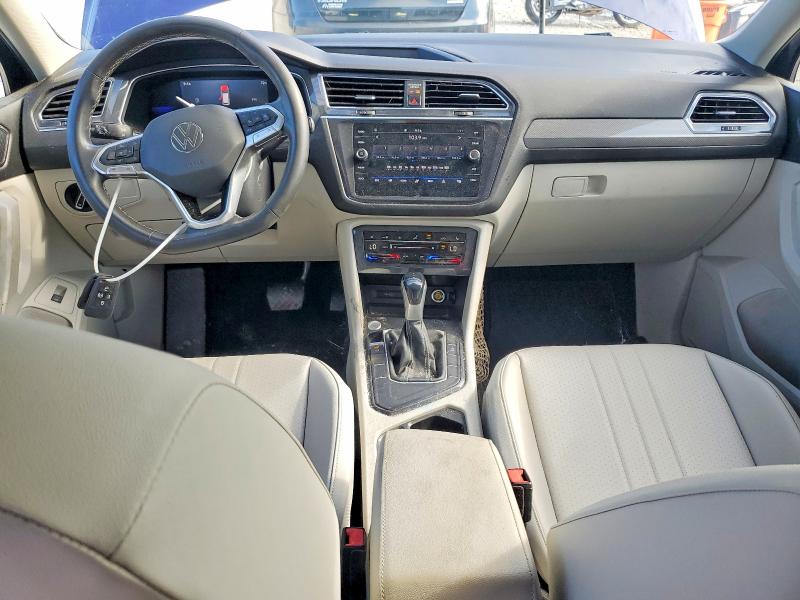 55066326 :رقم المزاد ، 3VV3B7AX2NM064607 vin ، 2022 Volkswagen Tiguan مزاد بيع