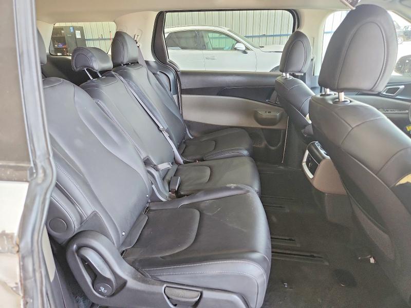 Продажа на аукционе авто 2026 Kia Carnival, vin: KNDNB5KA8T6135439, номер лота: 57868266