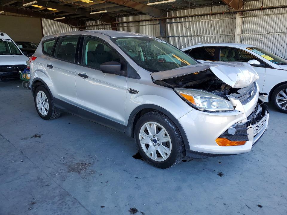 56320606 :رقم المزاد ، 1FMCU0F72FUA73910 vin ، 2015 Ford Escape مزاد بيع