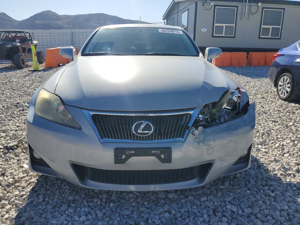 56734816 :رقم المزاد ، JTHBF5C23B5151257 vin ، 2011 Lexus Is مزاد بيع