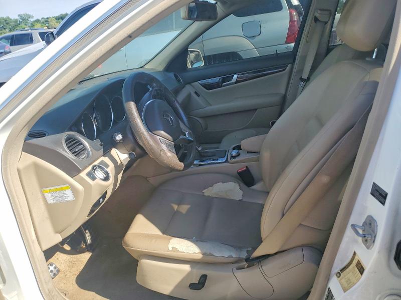 58385946 :رقم المزاد ، WDDGF4HB4ER305701 vin ، 2014 Mercedes-benz C مزاد بيع