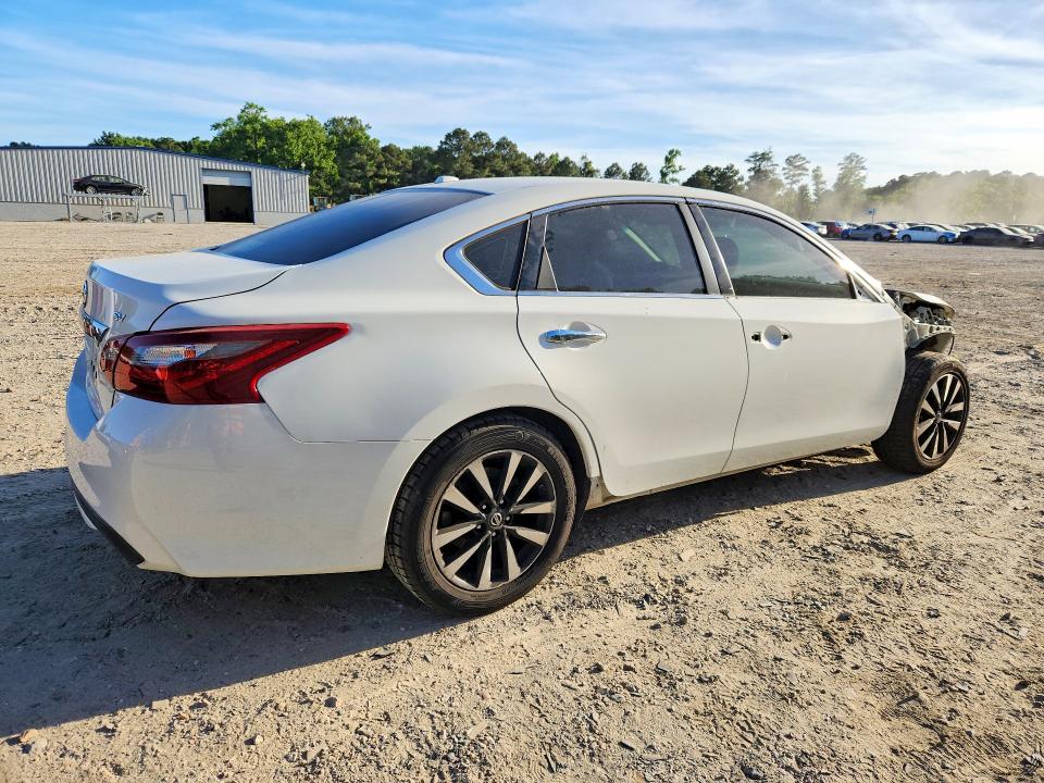 Продажа на аукционе авто 2018 Nissan Altima, vin: 1N4AL3AP7JC216717, номер лота: 56529716