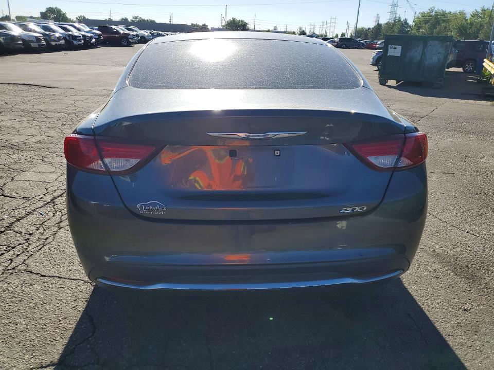 57060756 :رقم المزاد ، 1C3CCCAB7FN502803 vin ، 2015 Chrysler 200 مزاد بيع