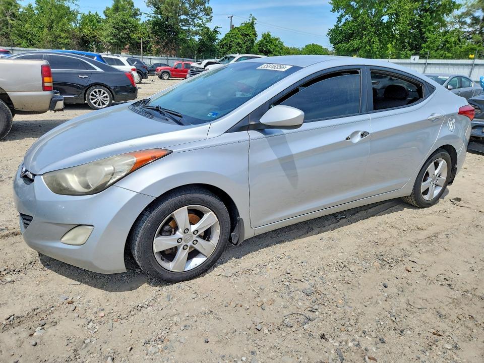 55816356 :رقم المزاد ، 5NPDH4AE0DH440434 vin ، 2013 Hyundai Elantra مزاد بيع
