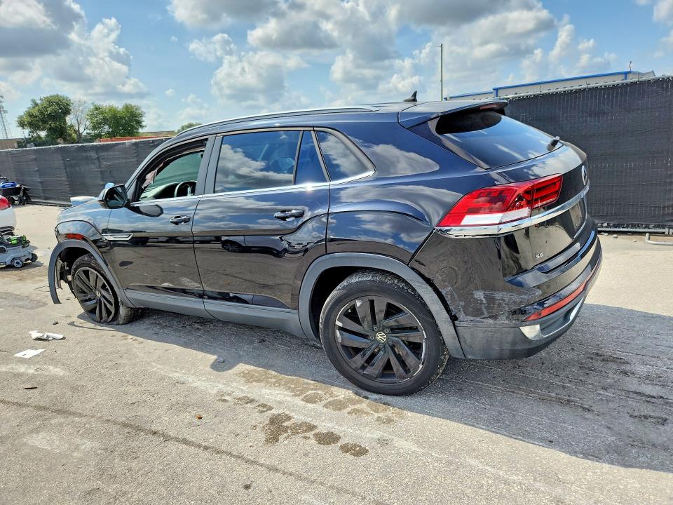 2021 Volkswagen Atlas Cross Sport მანქანა იყიდება აუქციონზე, vin: 1V2WC2CA1MC238010, აუქციონის ნომერი: 58654866