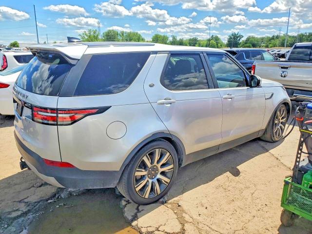 Auction sale of the 2018 Land Rover Discovery, vin: SALRR2RVXJA059181, lot number: 58353196