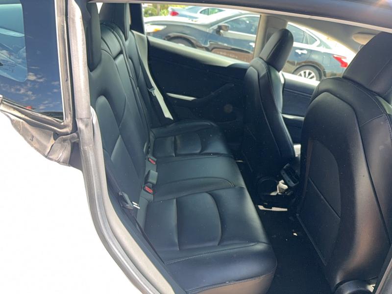 57268046 :رقم المزاد ، 5YJ3E1EA0KF431223 vin ، 2019 Tesla Model 3 مزاد بيع