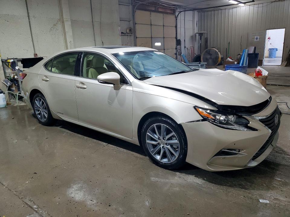 57390916 :رقم المزاد ، JTHBW1GG9G2110638 vin ، 2016 Lexus Es مزاد بيع