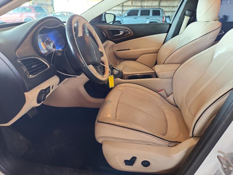57608486 :رقم المزاد ، 1C3CCCCG5FN565438 vin ، 2015 Chrysler 200 مزاد بيع