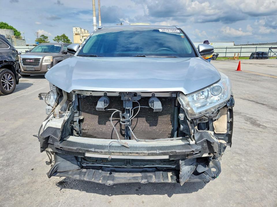 2017 Toyota Highlander მანქანა იყიდება აუქციონზე, vin: 5TDJZRFH5HS512888, აუქციონის ნომერი: 55787866