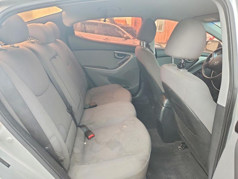 58518456 :رقم المزاد ، 5NPDH4AE3FH565995 vin ، 2015 Hyundai Elantra مزاد بيع