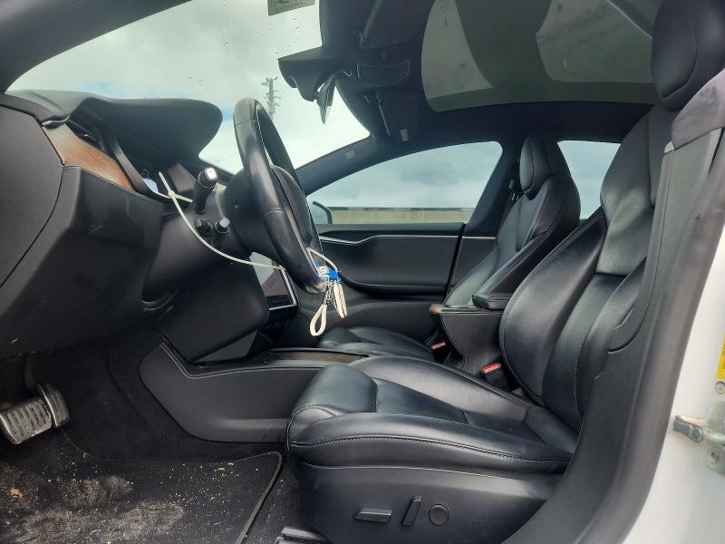 54183326 :رقم المزاد ، 5YJSA1E2XLF367273 vin ، 2020 Tesla Model S مزاد بيع