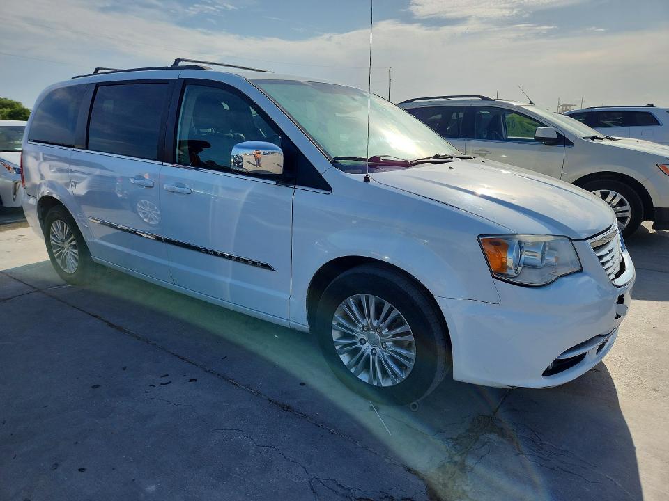 2015 Chrysler Town & Country მანქანა იყიდება აუქციონზე, vin: 2C4RC1CG2FR534659, აუქციონის ნომერი: 58212636