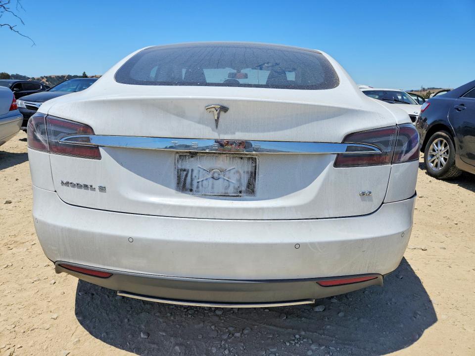 57387676 :رقم المزاد ، 5YJSA1S15EFP49838 vin ، 2014 Tesla Model S مزاد بيع