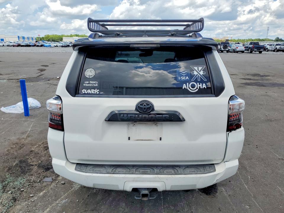 Auction sale of the 2020 Toyota 4runner, vin: JTEBU5JR1L5761193, lot number: 58017936