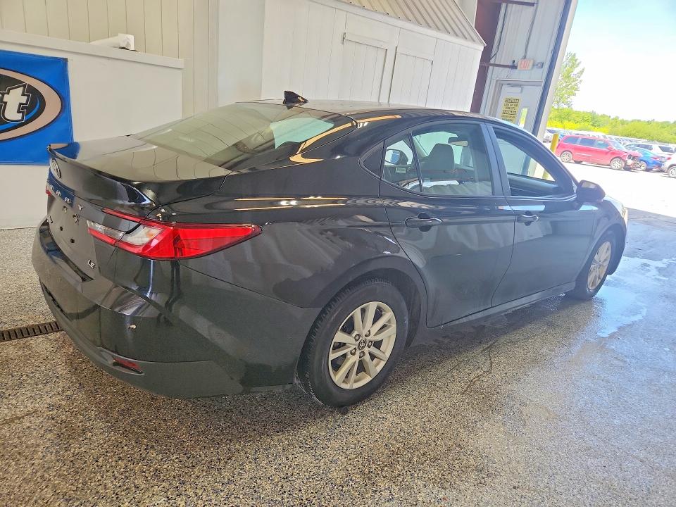 Продаж на аукціоні авто 2025 Toyota Camry, vin: 4T1DAACK5SU513270, номер лоту: 55651716