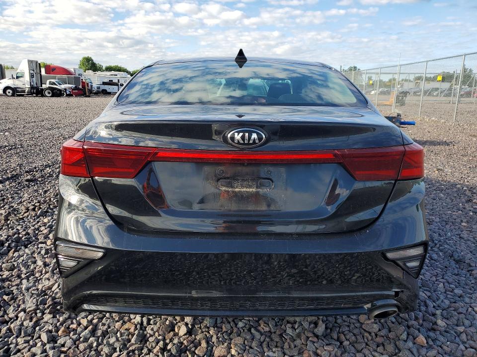 57229646 :رقم المزاد ، 3KPF24AD6KE135832 vin ، 2019 Kia Forte مزاد بيع